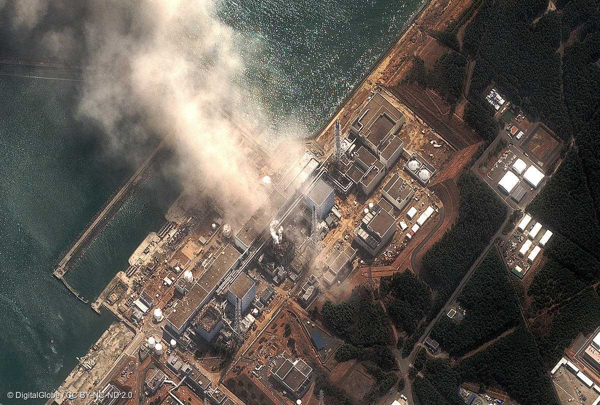 福島第一原発事故。2011年3月14日撮影