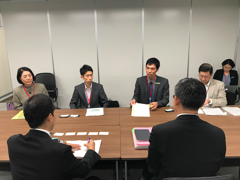 まずは輸出と焼却をやめる!「減プラスチック方針」を政府に提言