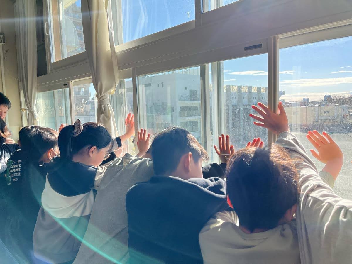 世田谷区の学校断熱ワークショップの様子(世田谷区提供)