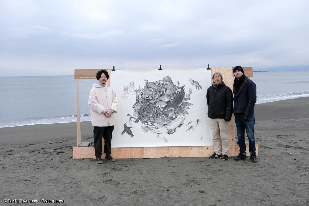 モノクロのペンのみで作品を完成させるドローイングアーティスト村山大明氏による作品「調和する惑星-Ocean-」