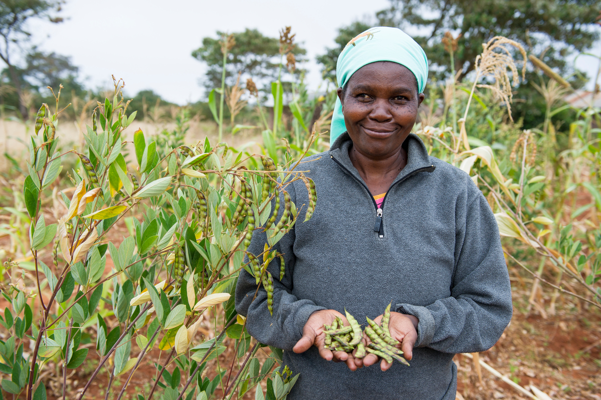 Ecological Farmer in Kenya. © Cheryl-Samantha Owen