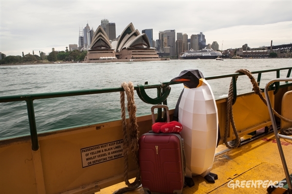 Arriving in Sydney, wasting no time in seeing the iconic Sydney Opera House after the flight.