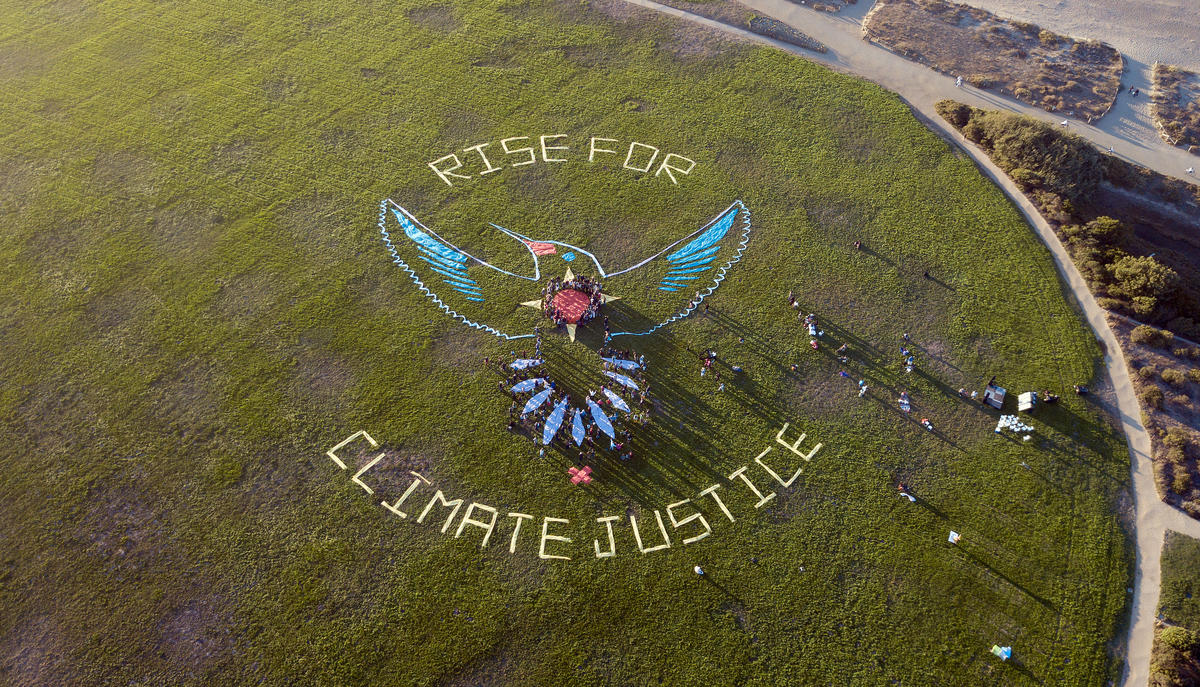 Hummingbird Rising: Human Mandala for Climate Justice in San Francisco. © Josh Edelson