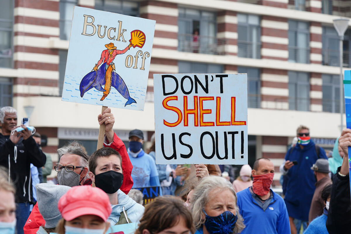 Protest against Shell's Seismic Blasting Plans in South Africa. © Greenpeace / Fixerfilm