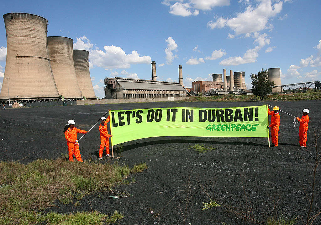 Let's Do It in Durban!. © Juda Ngwenya / Greenpeace