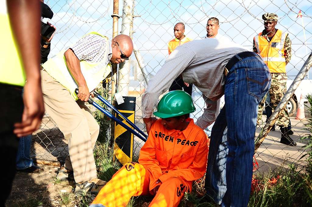 Action at Kusile Power Station in Africa. © Shayne Robinson / Greenpeace