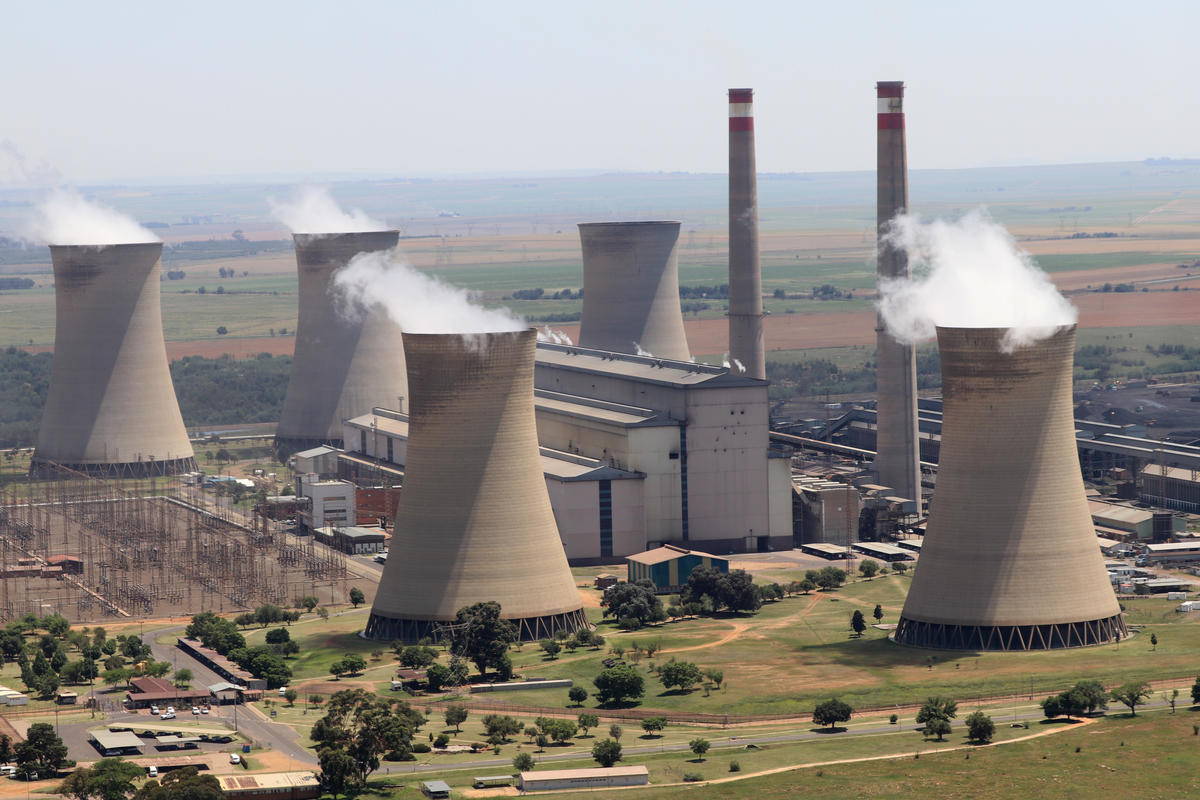 Hendrina Power Station in Mpumalanga. © Ruth Sacco / Greenpeace