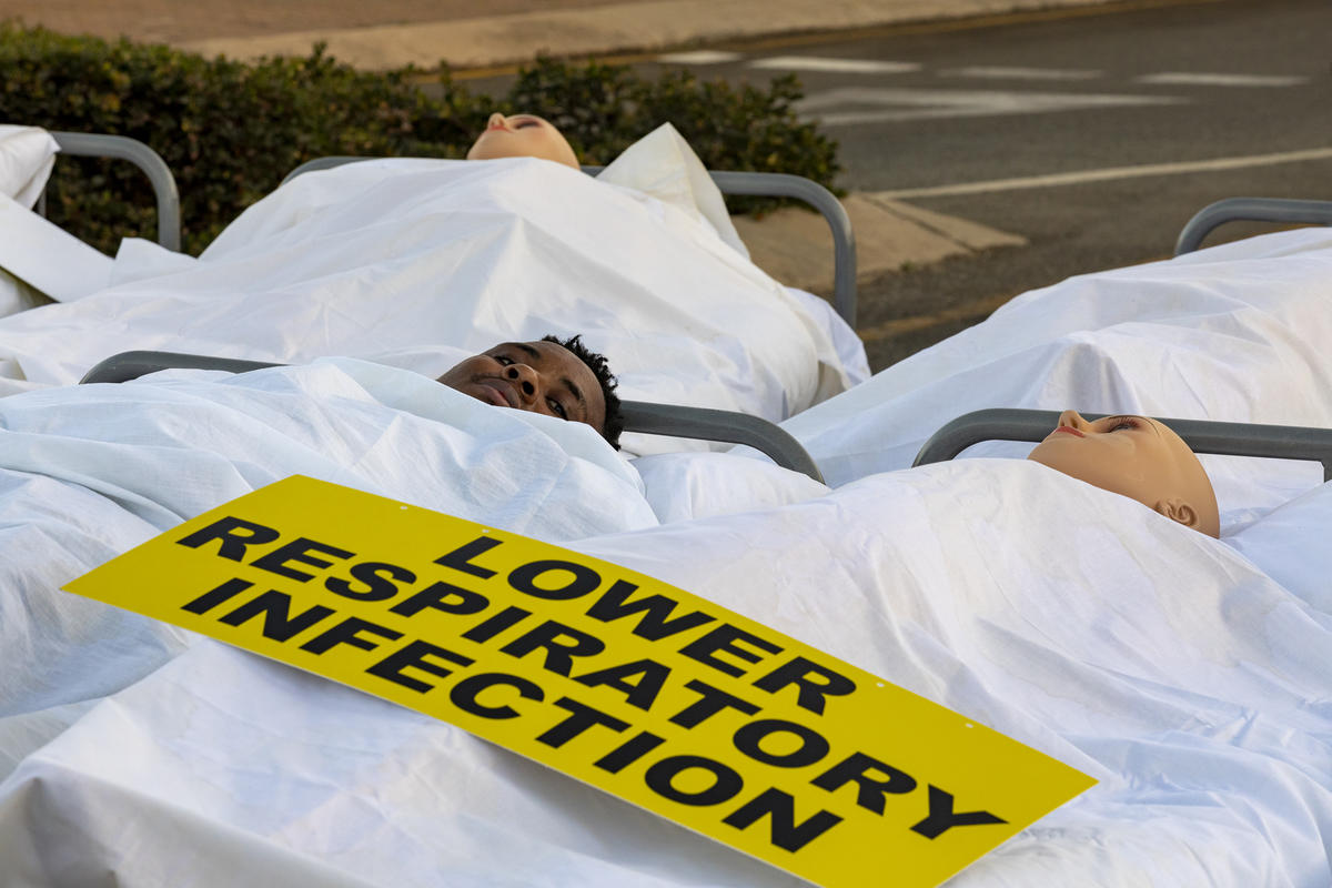 Air Pollution Action at Eskom's Megawatt Park in Johannesburg. © Shayne Robinson / Greenpeace