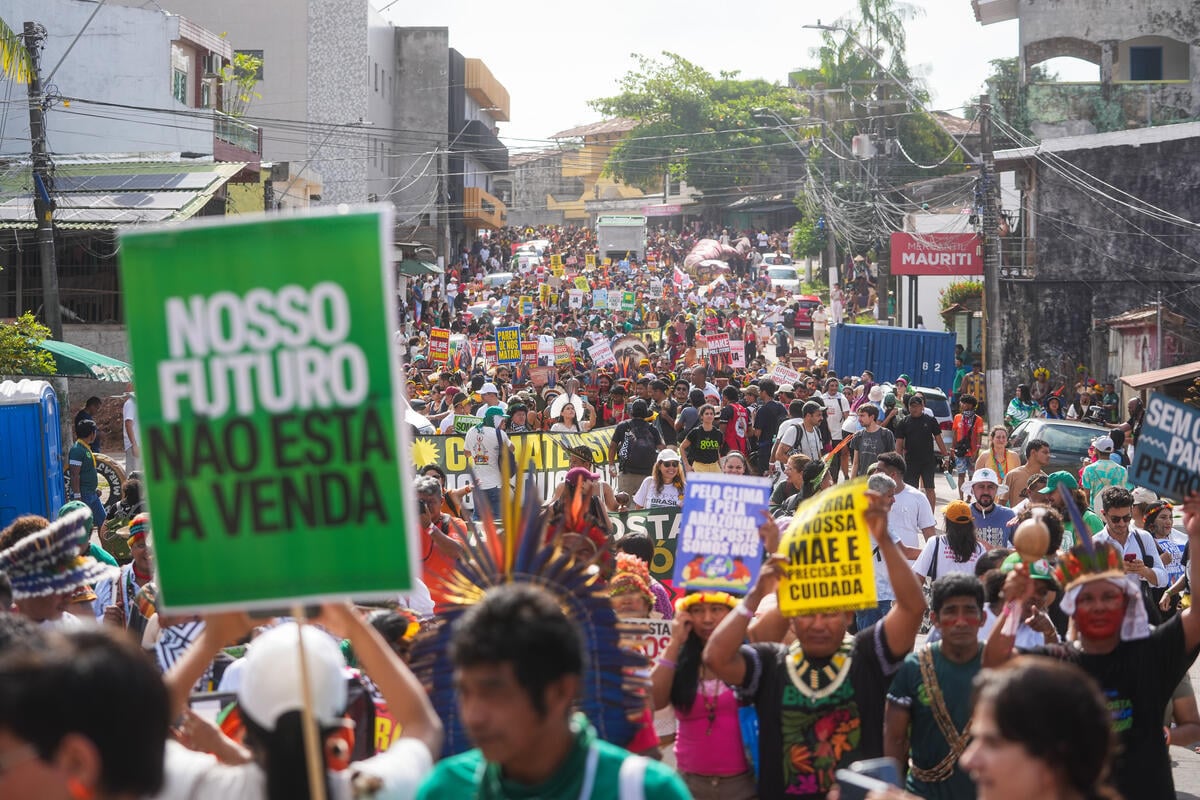 Indigenous March Kicks off the Second Week of COP30 in Belém. © Filipe Bispo / Greenpeace
