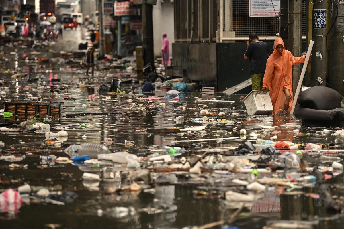 Widespread Flooding in Araneta ave, Quezon City, Philippines. © Noel Celis / Greenpeace