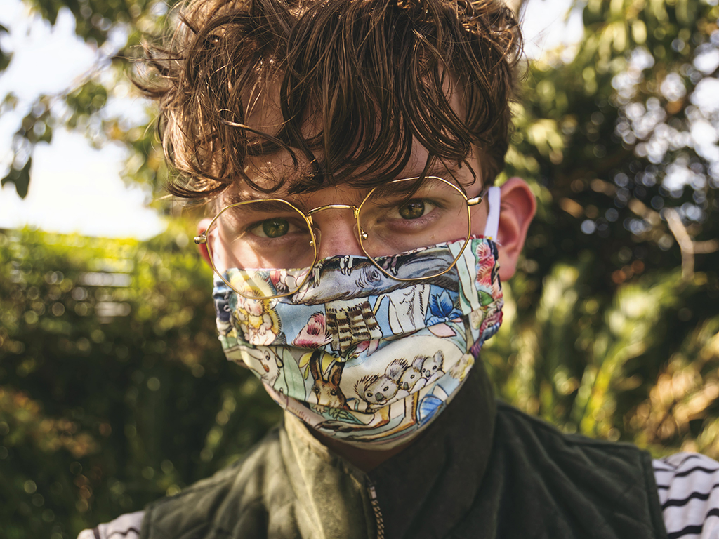 How to make a reusable covid mask and avoid plastic pollution