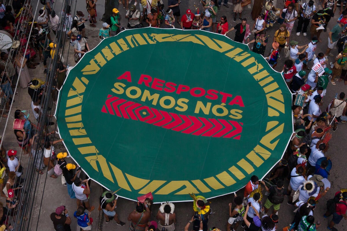 Indigenous March Kicks Off Second Week of COP30 in Belém. © Tuane Fernandes / Greenpeace Indigenous March Kicks Off Second Week of COP30 in Belém. © Tuane Fernandes / Greenpeace
