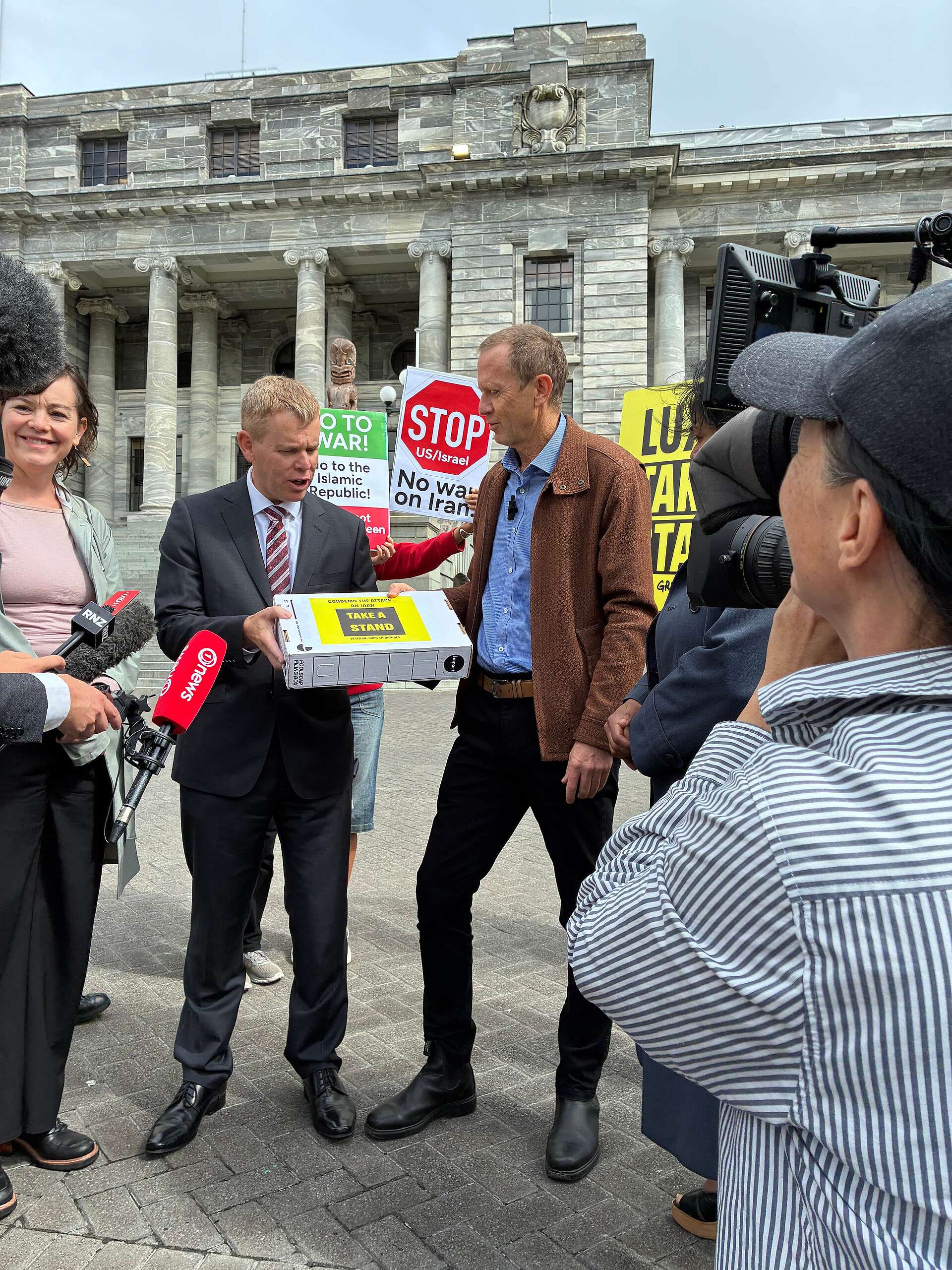 Thousands call on Christopher Luxon to condemn the illegal attacks on Iran by Trump and Israel