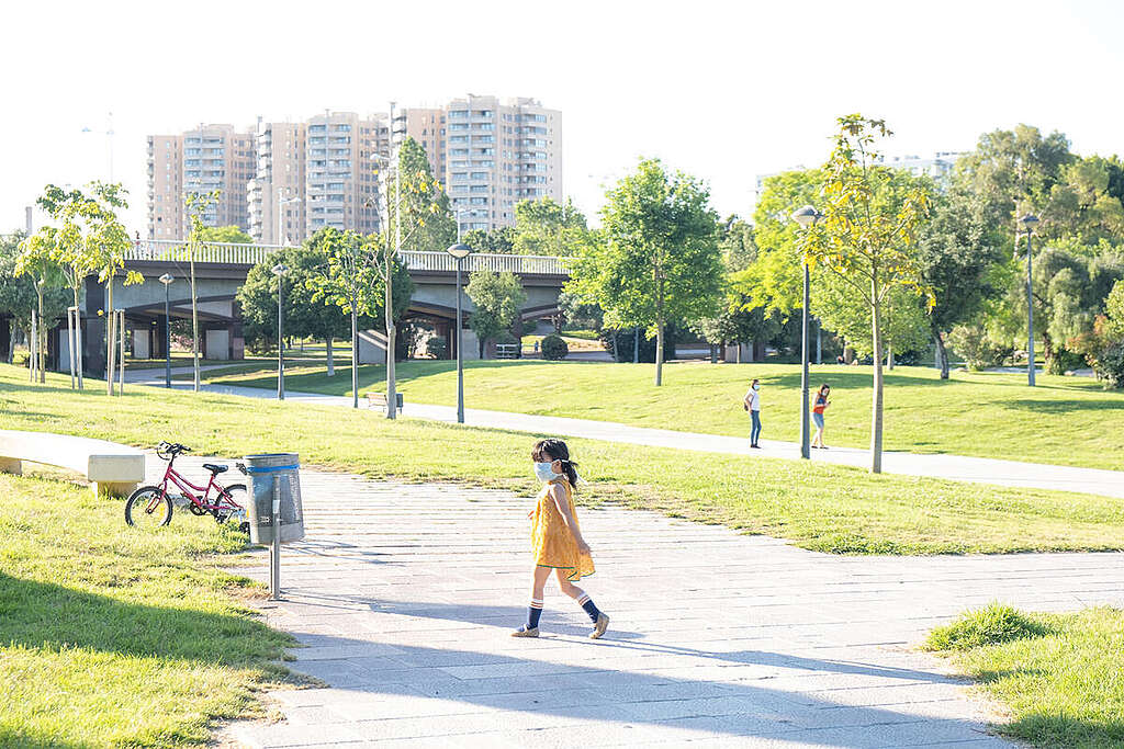 Let's Green Our Cities - Park in Valencia. © Pedro Armestre / Greenpeace