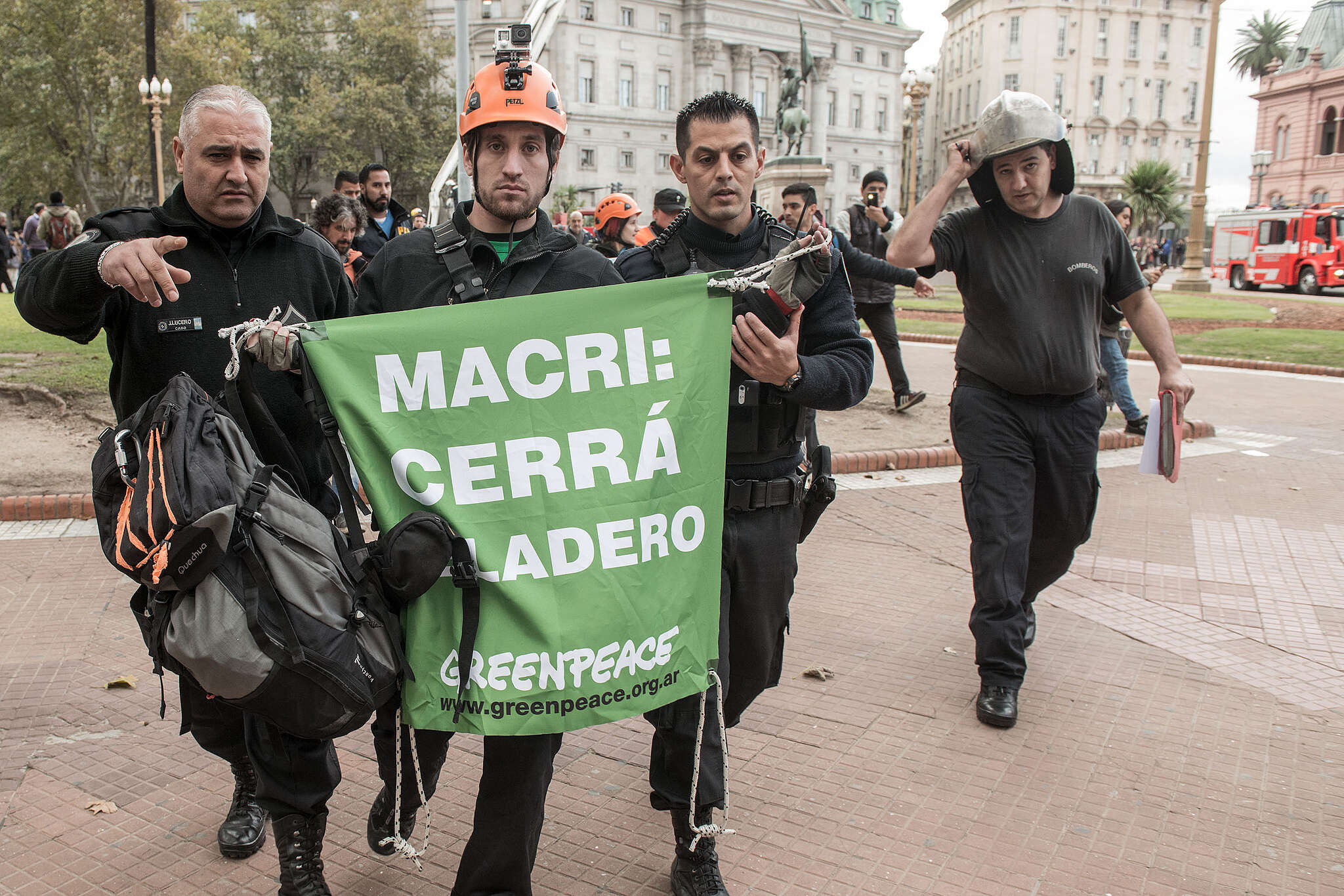 Fundación Greenpeace Argentina | 15 años de la Ley de Glaciares: 5 ...