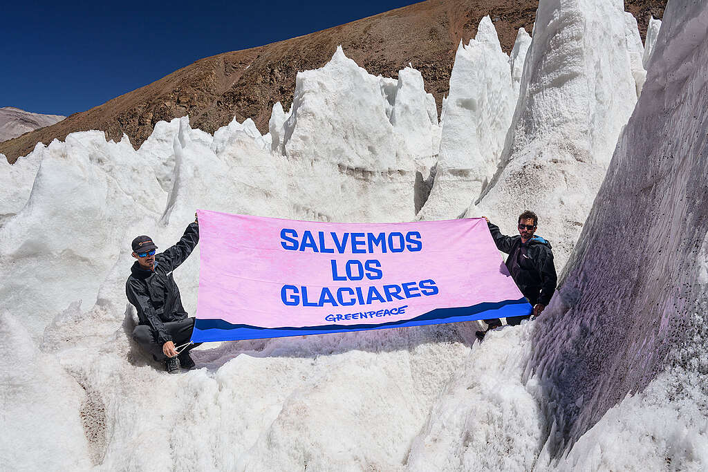 Glaciar Agua Negra Carteles 23 © Martin Katz Greenpeace
