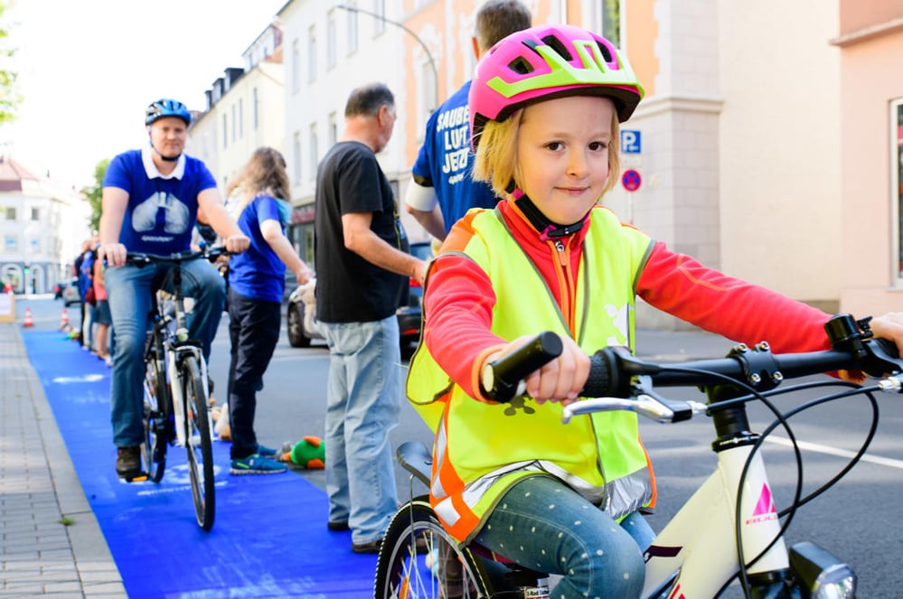 Er is ons verteld dat mobiliteit alles te maken heeft met individuele vrijheid en sociale status. Dat is onzin
