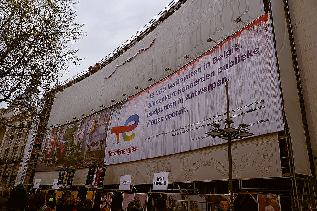 TotalEnergie's ad busted with fake oil and blood in Antwerp