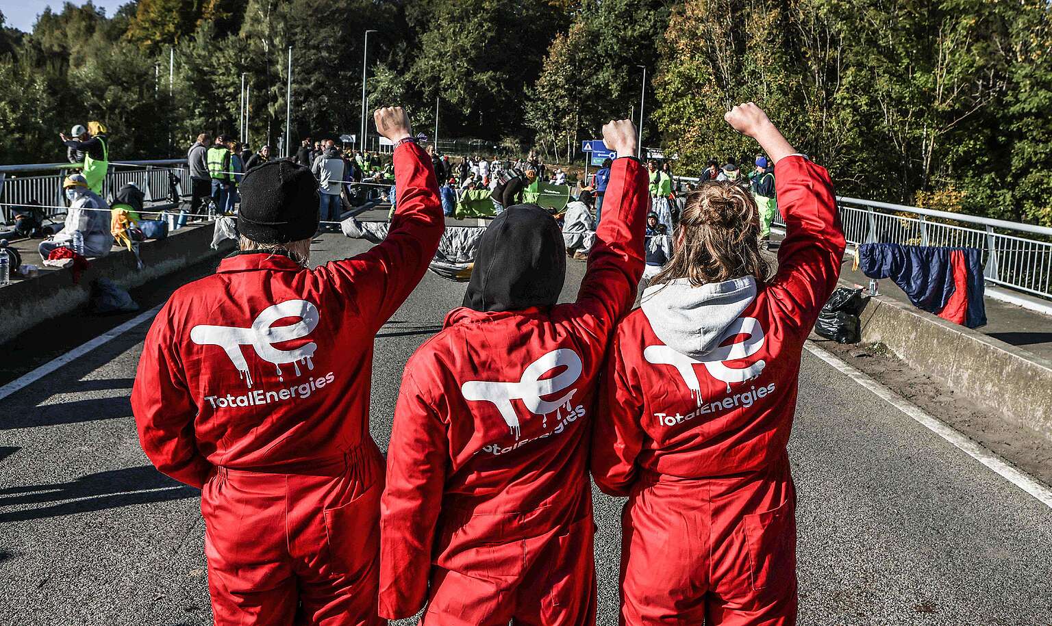 Code Rood Betoging Interview met 3 activisten van Code Rood - Greenpeace België