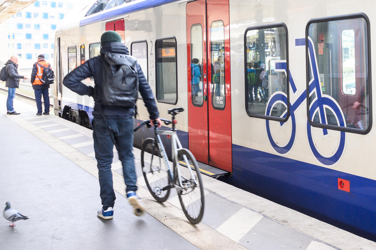 Nouvelle étude : plus de la moitié des Européens se sentent « coupés » des transports publics