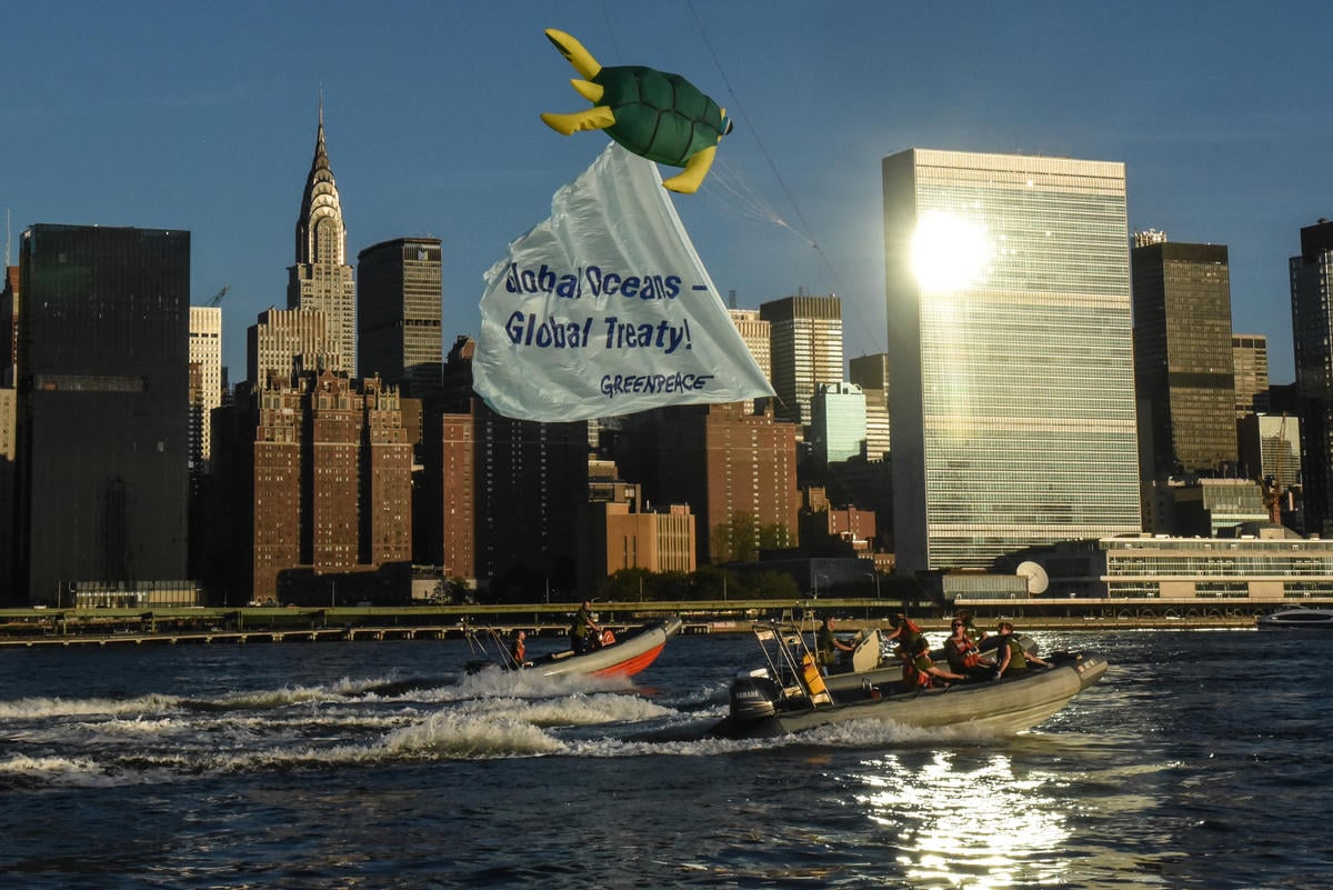 United Nations Ocean Message. © Stephanie Keith