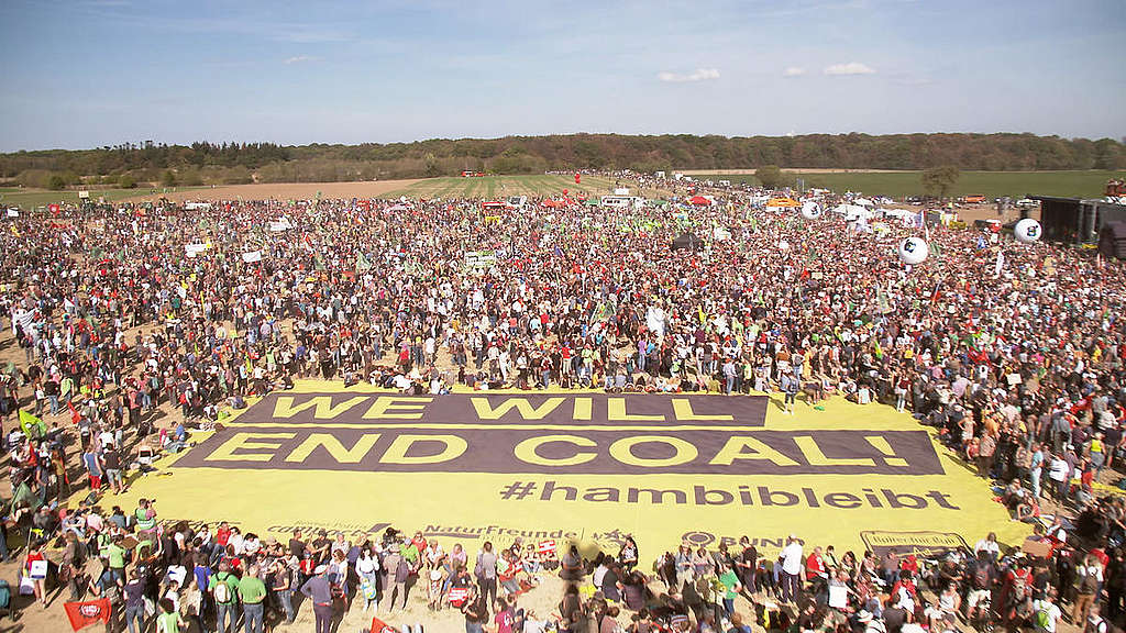Vista aérea da manifestação contra o carvão na Alemanha