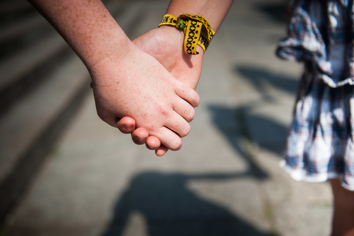 Lignite Protest with Human Chain in Berlin. © Ruben Neugebauer