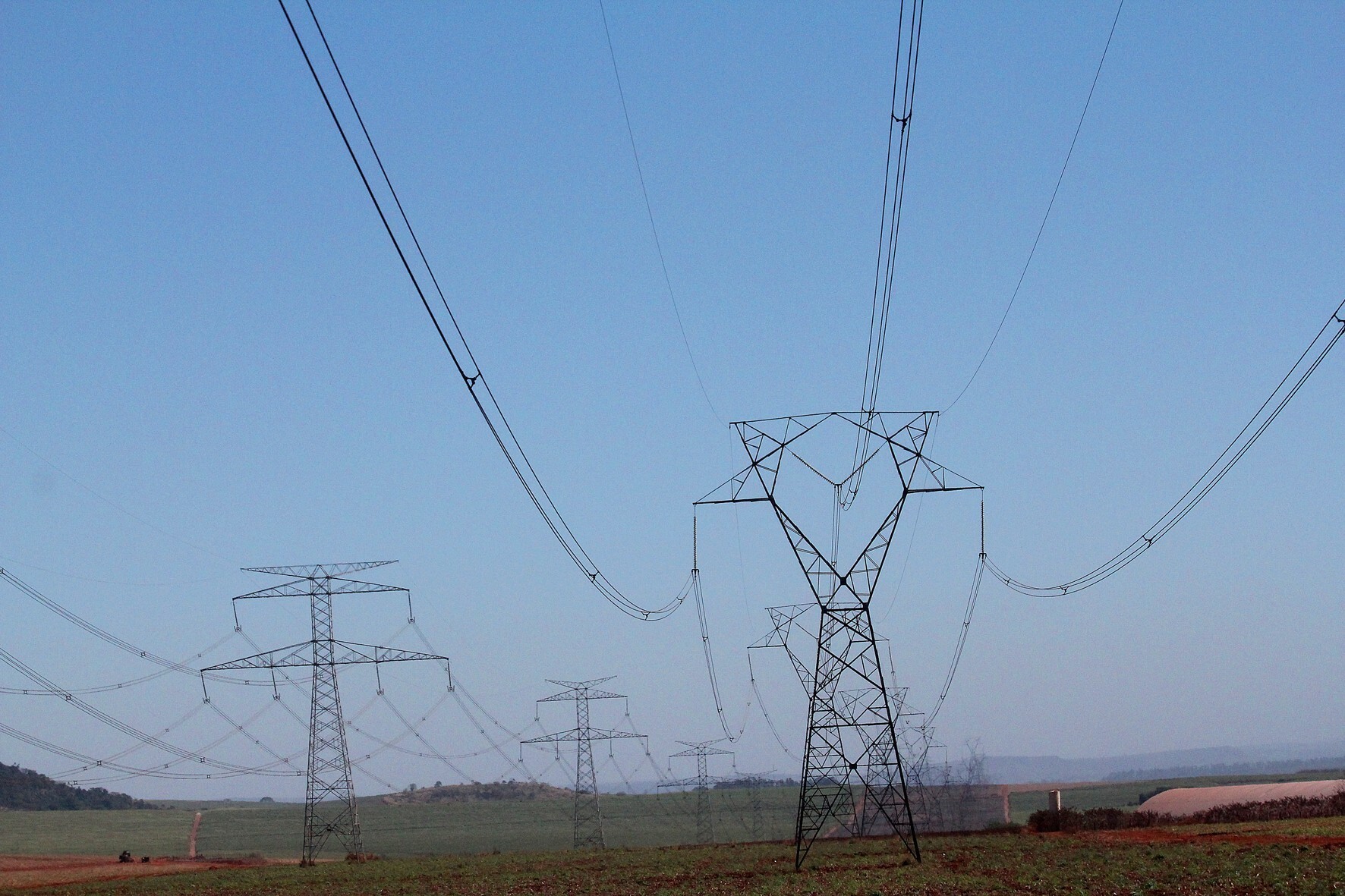 Privatização da Eletrobras é a boiada do setor elétrico