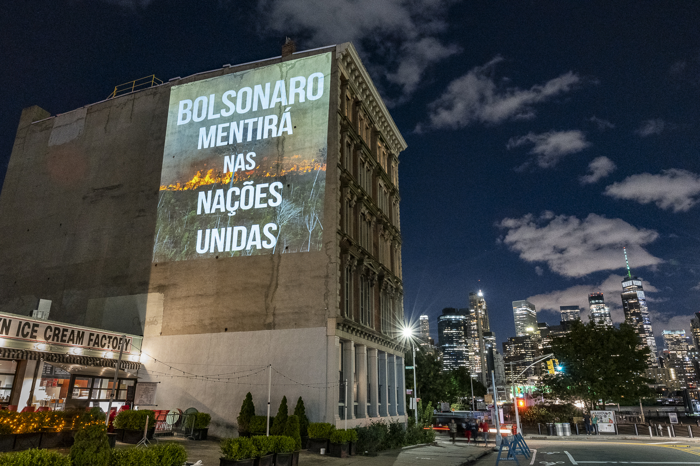 Jair Bolsonaro no país das maravilhas