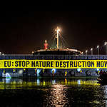 Greenpeace Holanda bloqueia navio de soja em Amsterdã