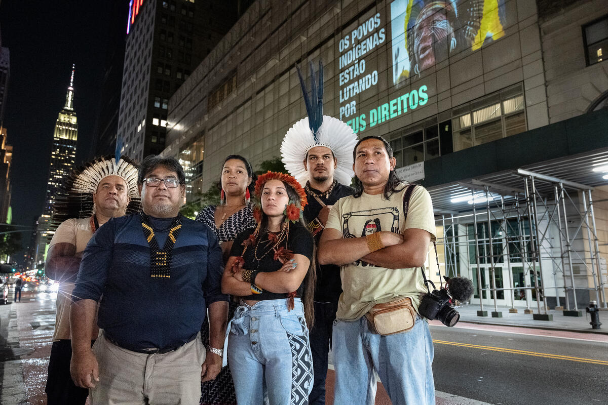 Amazon Projection Message In New York.
