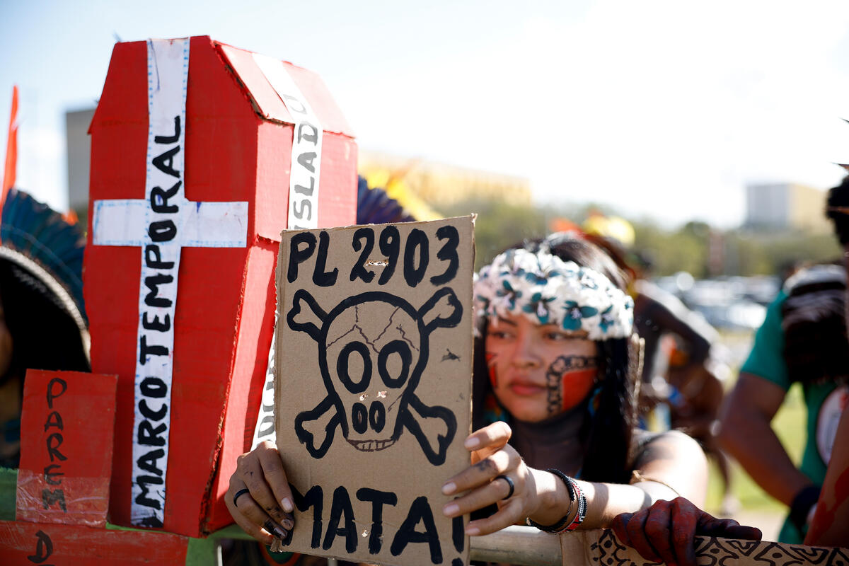 Indigenous People Against the Marco Temporal in Brasilia, Brazil. © Pedro Ladeira / Greenpeace