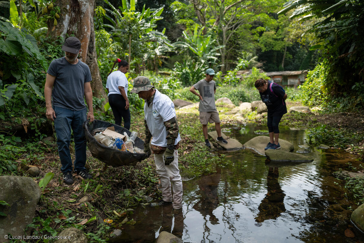 Adaptação de base comunitária: o exemplo da Comunidade do Horto