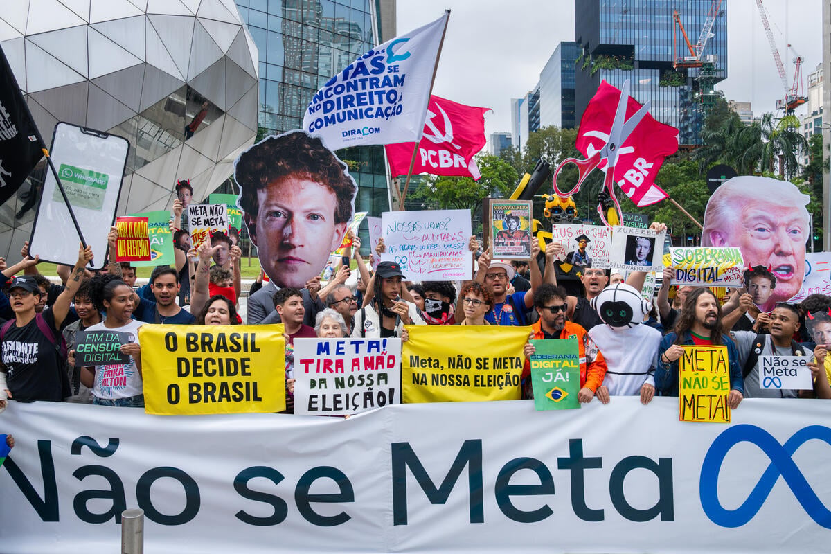 Meta, Don’t Meddle in Our Election!. © Felipe Beltrame / Greenpeace