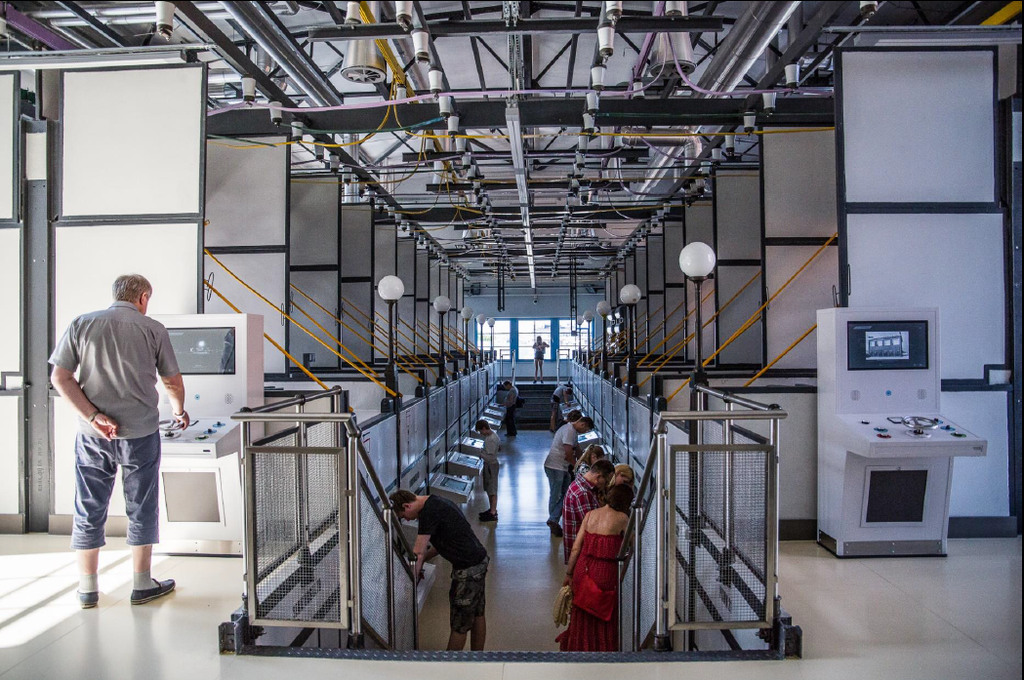 Разпределителни табла в EC1 през 2019 г. © EC1 Collections Разпределителни табла в EC1 през 2019 г. © EC1 Collections
