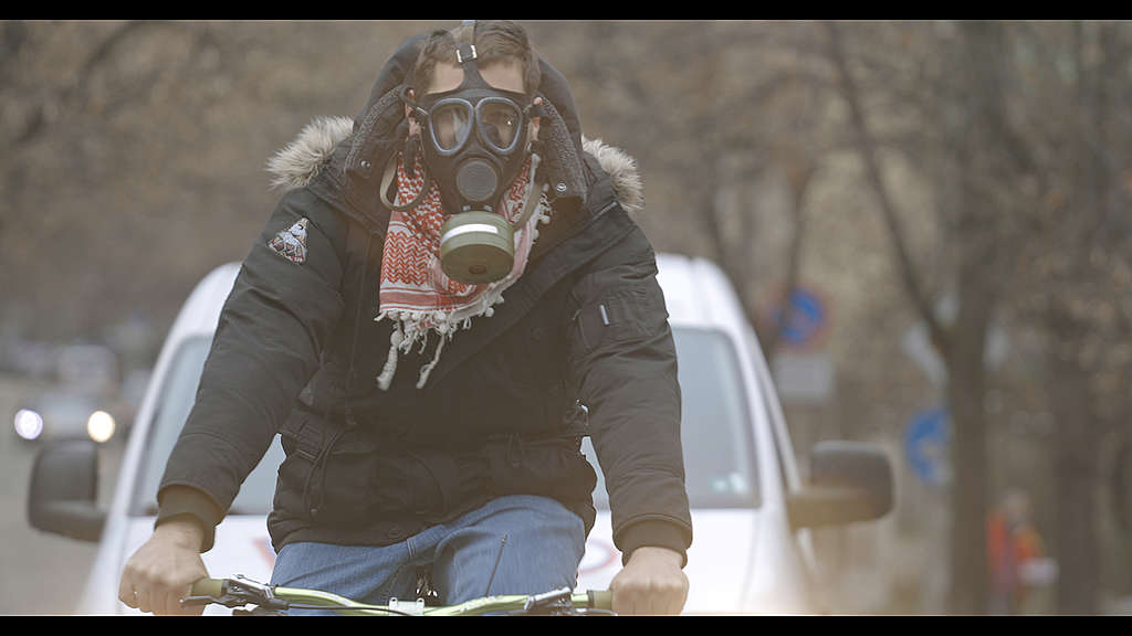 Кадър от фрирайд филма "Зима" на Виктор Троянов
