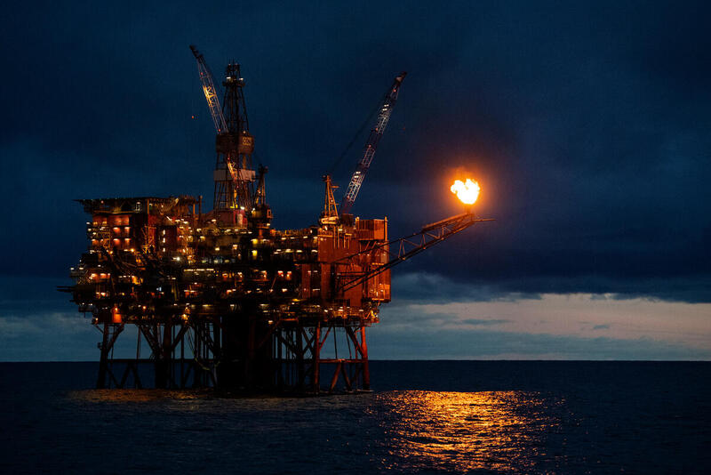Нефтена платформа в Северно море