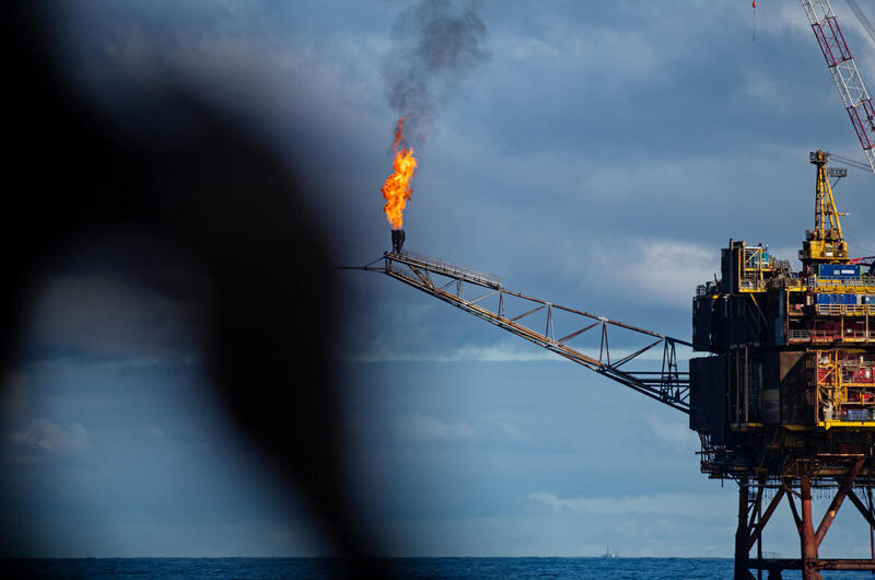 Добив на нефт и газ в Черно море: опасности за човешкото здраве, местните общности и природата