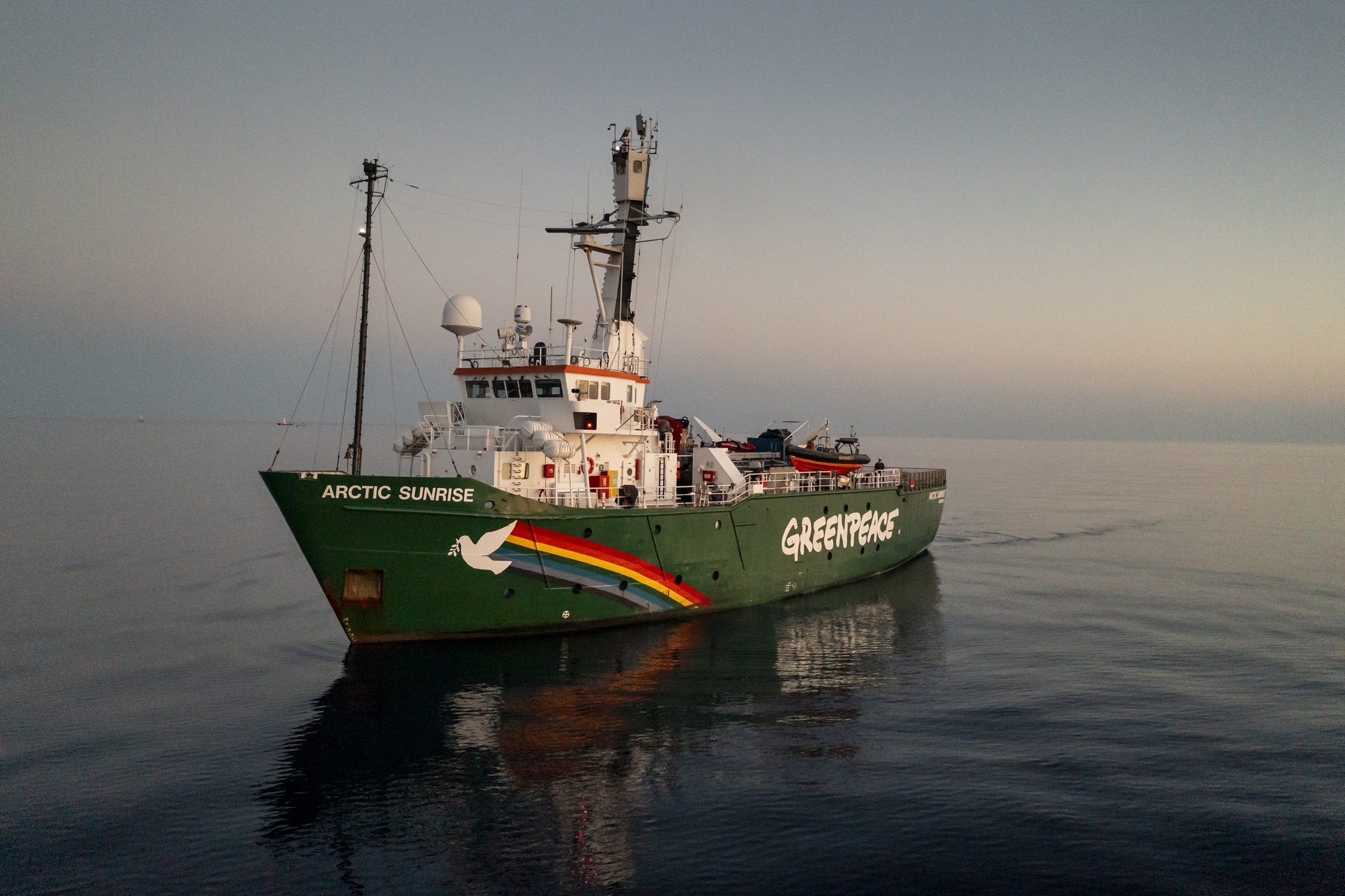 Arctic Sunrise пристига в Бургас след научно проучване на морските бозайници по Южното Черноморие