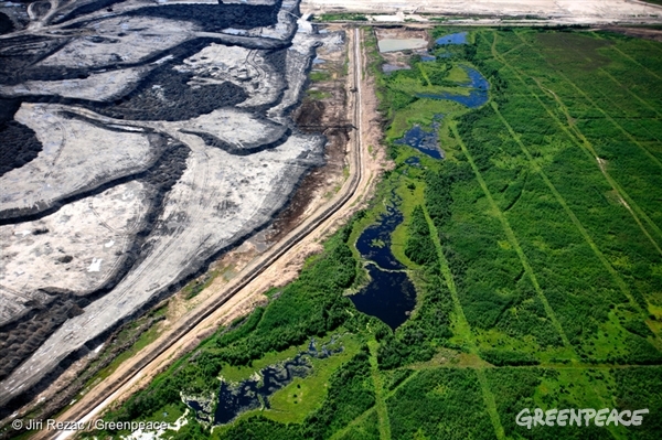 Tar sands pollution in Alberta