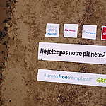The top 5 plastic polluters identified through 5 Canadian brand audit events are named through an aerial banner shot at Kitsilano Beach in Vancouver, British Columbia, where one of the audits was conducted.
The banner reads “Stop trashing our future!” and shows the logos of Nestle, Tim Hortons, PepsiCo, Coca Cola and McDonalds.