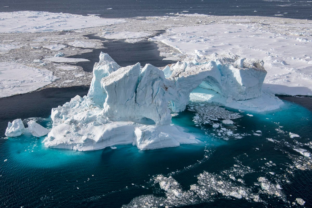 Aerial View of Weddell Sea in the Antarctic. © Daniel Beltrá