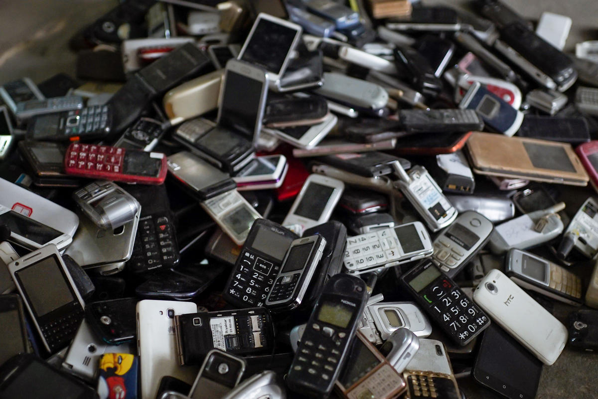 Old Mobile Phones Used for the Art Installation in Beijing. © Greenpeace / Yan Tu