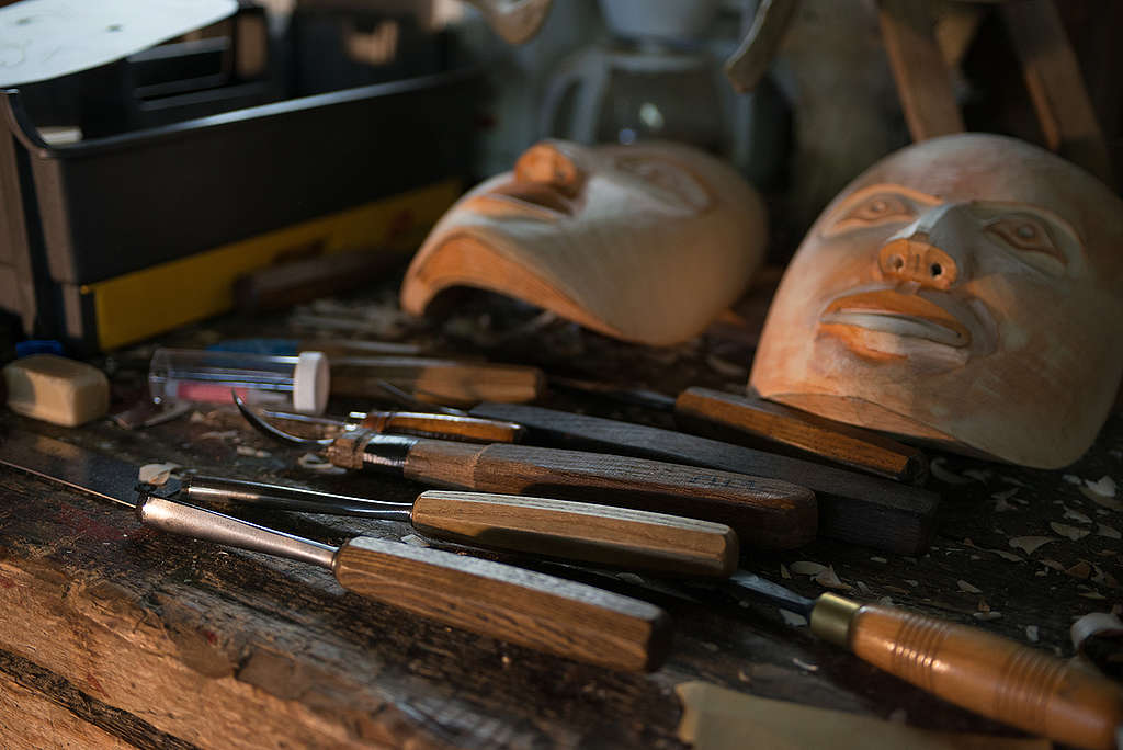 Haida Gwaii Carver's Studio - Haida Gwaii. © Greenpeace / Keri Coles