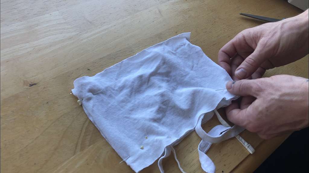 How to sew your own upcycled DIY fabric face mask