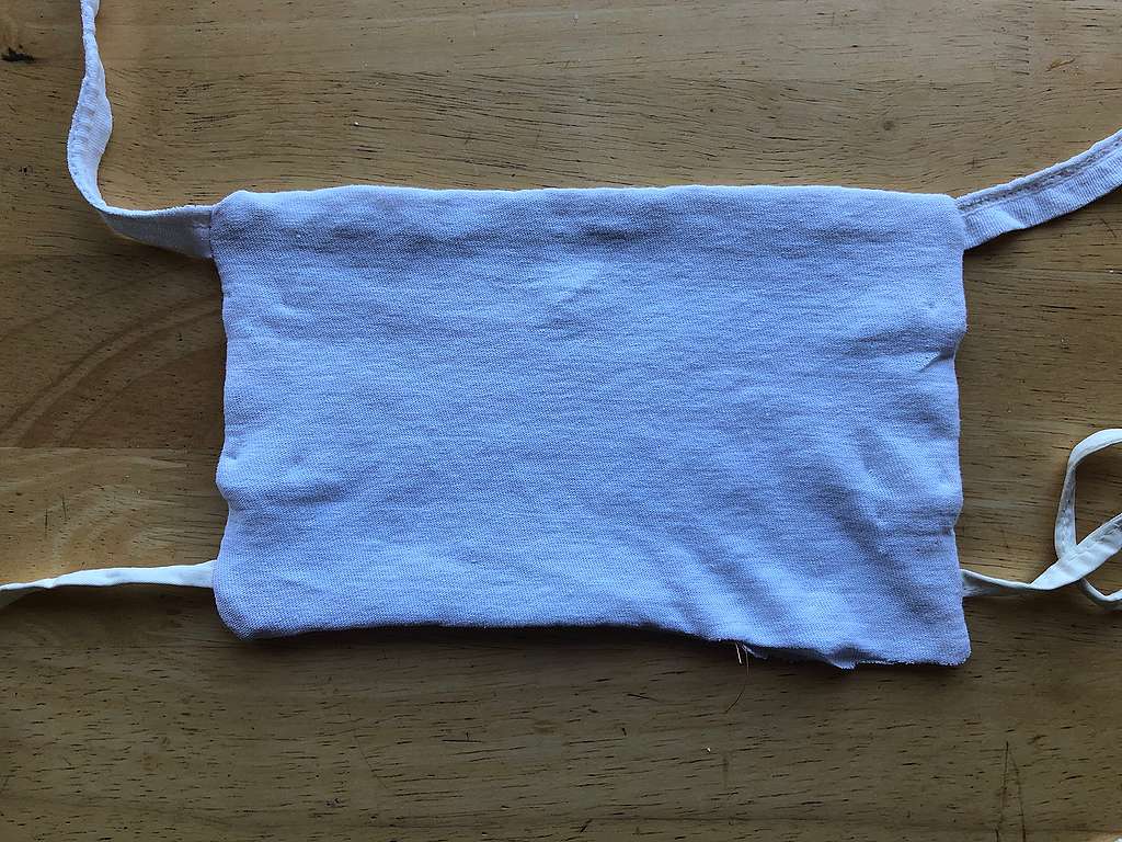 How to sew your own upcycled DIY fabric face mask