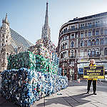 "Plastikberg" - Action with Plastic Mountain in Vienna. © Mitja  Kobal / Greenpeace