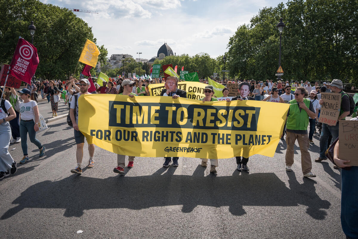 May Day Demonstration against Far-Right Party in Paris, France. © Hélène Boissel-Arrieta / Greenpeace