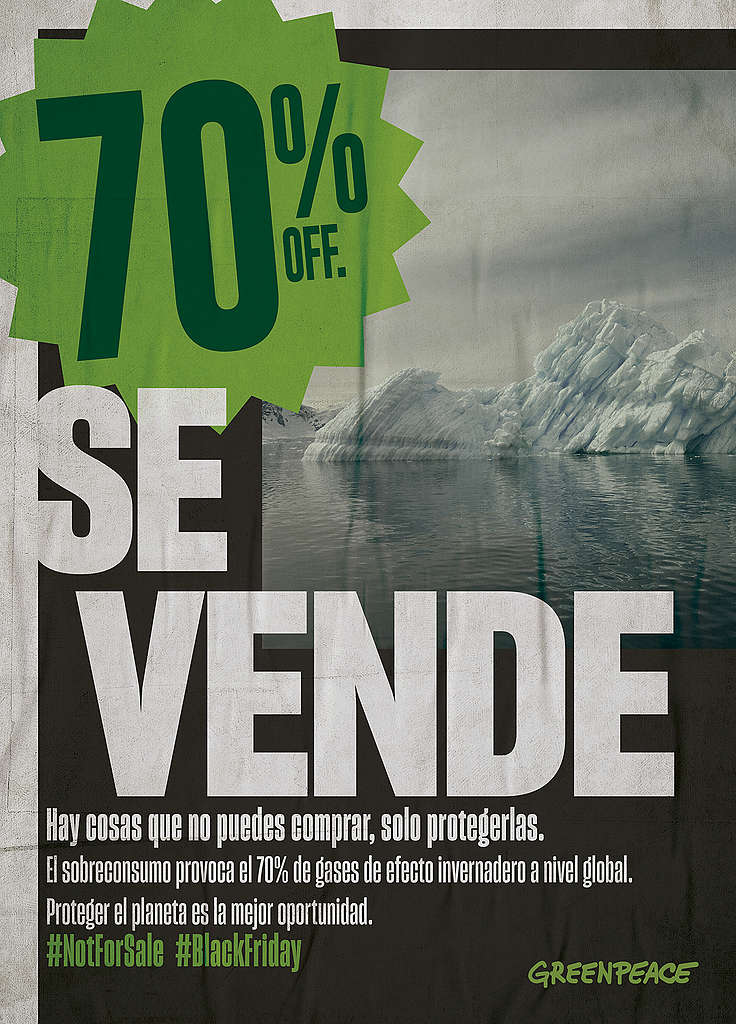 La producción y fabricación de bienes y servicios y su distribución requiere la extracción de recursos naturales y libera gases de efecto invernadero a la atmósfera. Cuando los productos llegan a las tiendas y supermercados, ya tienen una gran huella ambiental, que podemos ayudar a abordar consumiendo menos y mejor.