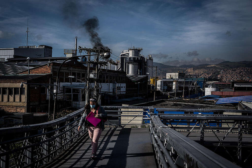 Claim for Air Pollution in Bogotá. © Nathalia Angarita / Greenpeace